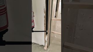 Schiuma di poliuretano per installazione di porte e finestre: una soluzione sicura e isolata